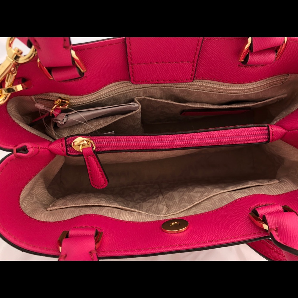 Gaby’sBags👜💕Michael Kors Haile Kellen XS Satchel - Picture 7 of 8